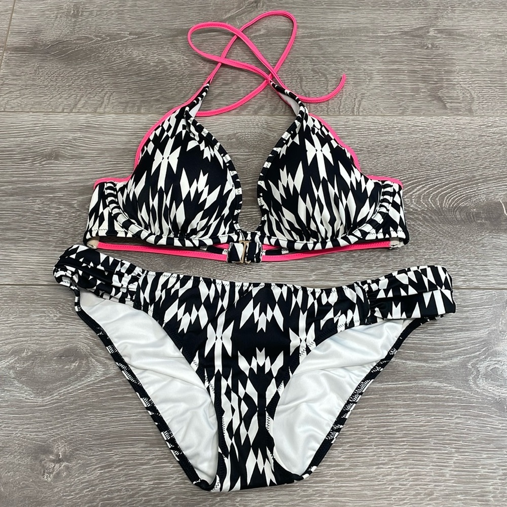 Victoria’s Secret Bikini The Knockout High Tie Halter Top Black Refracted Geo